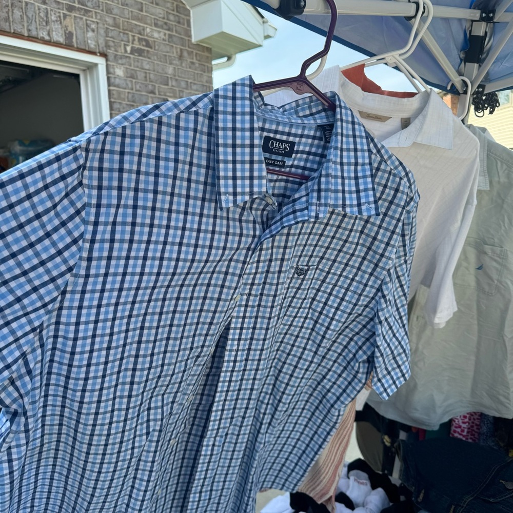 Men’s short sleeve button shirt